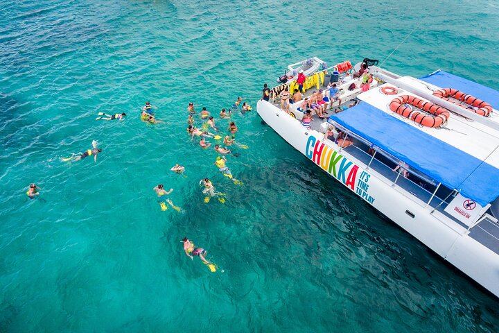Dunn's River Falls Chukka Catamaran Cruise with Snorkel Stop from Ocho Rios (4/12)
