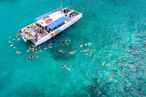 Dunn's River Falls Chukka Catamaran Cruise with Snorkel Stop from Ocho Rios