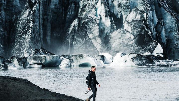 Hidden Iceland Private South Coast Tour with Lava Show and Solheimajokull Glacier Walk (2/12)