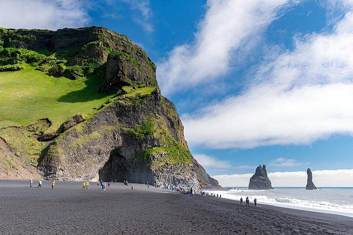 South Coast Day Tour with Free Time in Vik, Glacier Viewing and Seljalandsfoss (5/12)