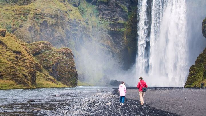 Reykjavik Day Tour to Seljalandsfoss, Skógafoss, Reynisfjara and Sólheimajökull Glacier (4/12)