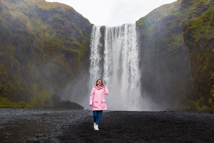 Reykjavik Day Tour to Seljalandsfoss, Skógafoss, Reynisfjara and Sólheimajökull Glacier (10/12)