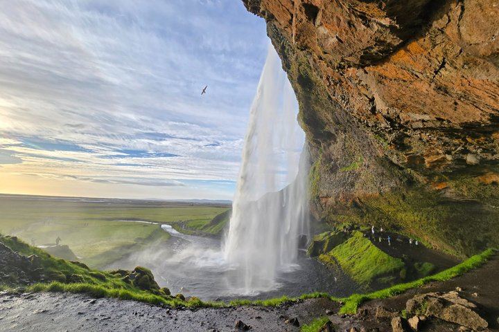 South Coast Day Tour from Reykjavik to Jokulsarlon Lagoon, Diamond Beach and Vik (1/12)