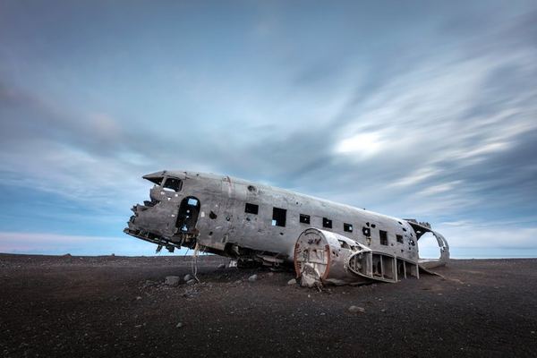 13.5-Hour South Coast Tour with DC-3 Plane Wreck Shuttle and Dyrholaey Views