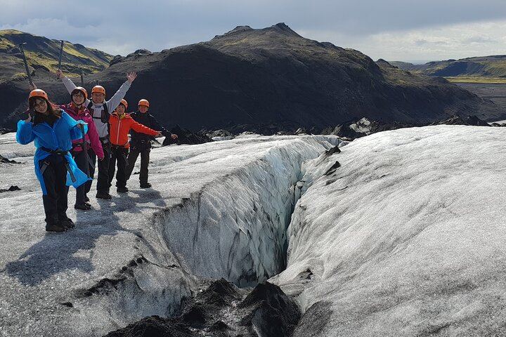10-Hour Seljalandsfoss, Skogafoss and Black Beach Small-Group Day Tour (10/12)