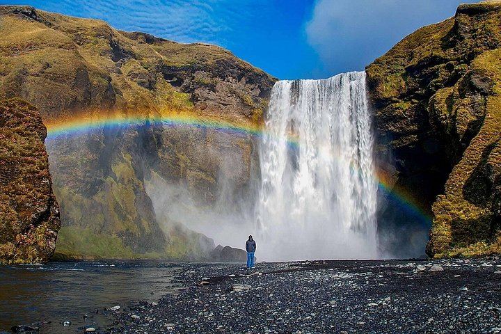 South Coast Day Tour with Volcano Commentary, Skógafoss and Reynisfjara Black Beach (3/12)