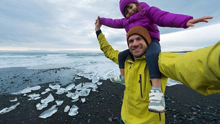 Private South Coast Day Tour to Jokulsarlon Glacier Lagoon and Diamond Beach (4/12)