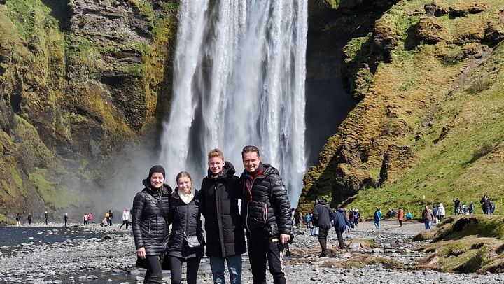 Private South Coast Day Tour to Jokulsarlon Glacier Lagoon and Diamond Beach (1/12)