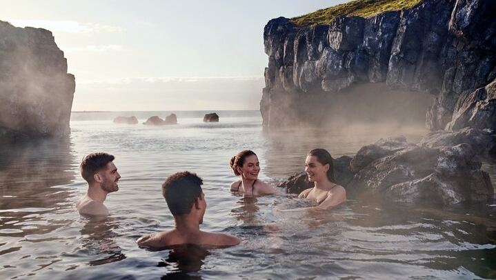 South Coast Day Tour Ending at Sky Lagoon Spa, Pure Pass or Sky Pass (1/7)