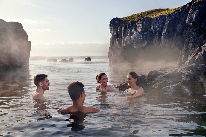 South Coast Day Tour Ending at Sky Lagoon Spa, Pure Pass or Sky Pass (1/7)