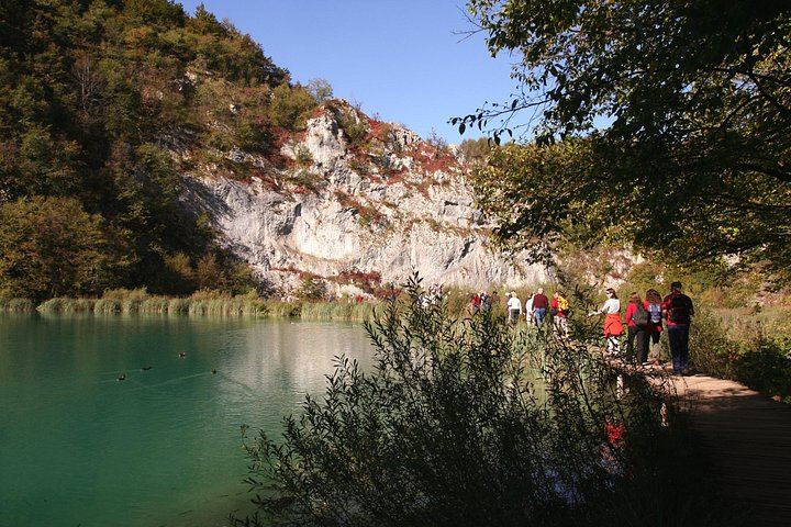 Private Split to Plitvice Lakes Day Tour with Local Guide and Electric Boat (4/5)