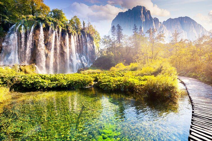 Private Transfer from Split to Zagreb via Plitvice Lakes with Park Stop (4/5)