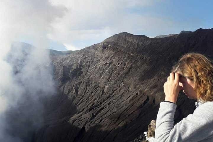 Two-Day Surabaya Tour to Tumpak Sewu Falls and Bromo with Cemara Lawang Stay (5/7)