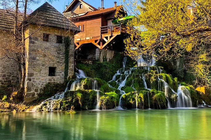 Private Plitvice Lakes Day Trip from Zagreb with Rastoke Coffee Stop (2/12)