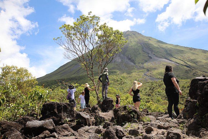 La Fortuna Waterfall, Arenal Ecological Park and El Choyin Hot River, Sloth Park Start (10/12)