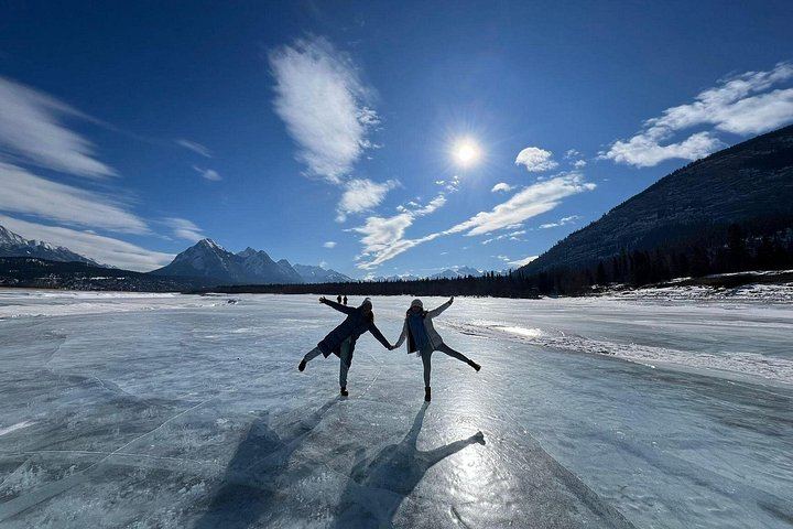 Icefields Parkway Tour: Peyto Lake, Bow Lake, Athabasca and Sunwapta Falls (8/12)