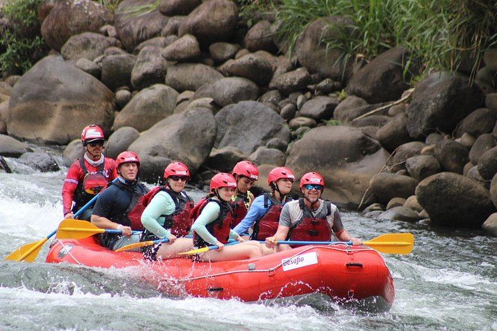 Gravity Falls Waterfall Jumping and River Rafting Extreme Combo, La Fortuna (8/10)