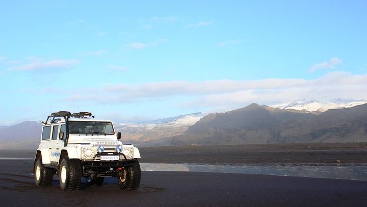 Superjeep Katla Ice Cave and South Coast Tour from Reykjavik, 6 Guests per Vehicle (4/6)