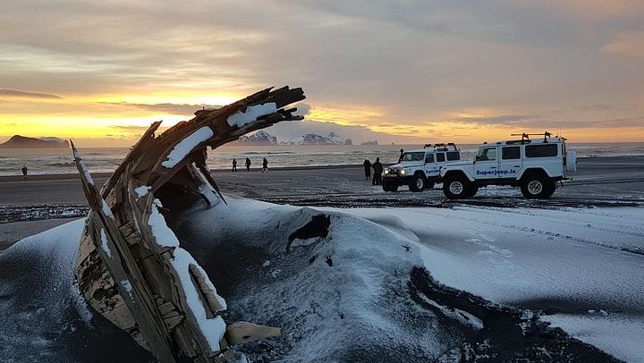 Superjeep Katla Ice Cave and South Coast Tour from Reykjavik, 6 Guests per Vehicle (3/6)