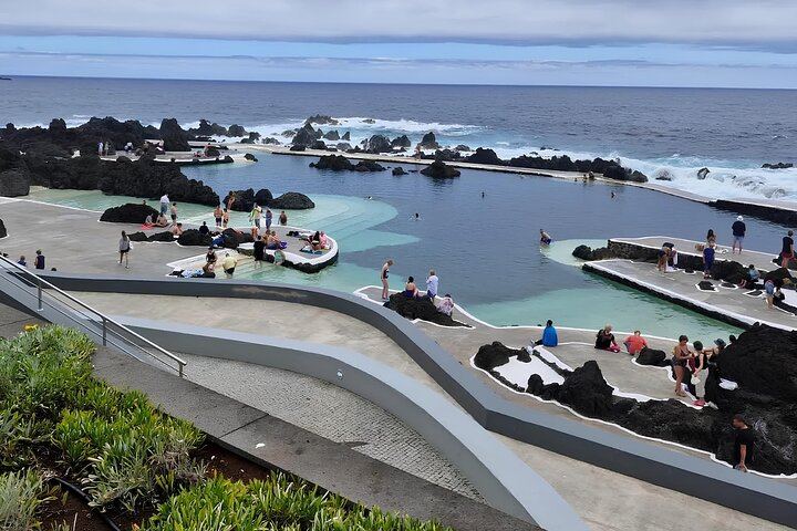 West Madeira Sightseeing Tour with Ribeira da Janela Swings and Porto Moniz Lunch Stop (10/12)