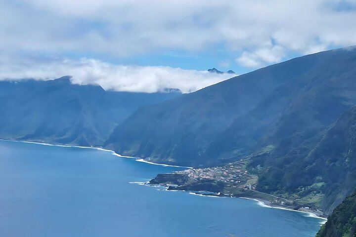 West Madeira Sightseeing Tour with Ribeira da Janela Swings and Porto Moniz Lunch Stop (12/12)