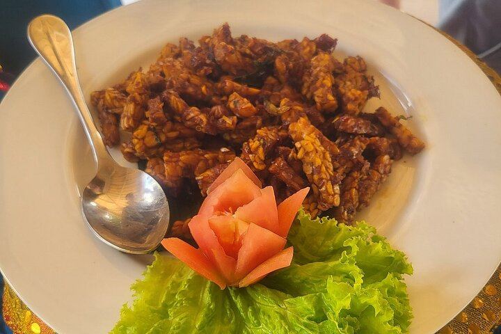 Ubud Cooking Class and Secret Waterfall Day Trip with Local Market Visit (6/12)