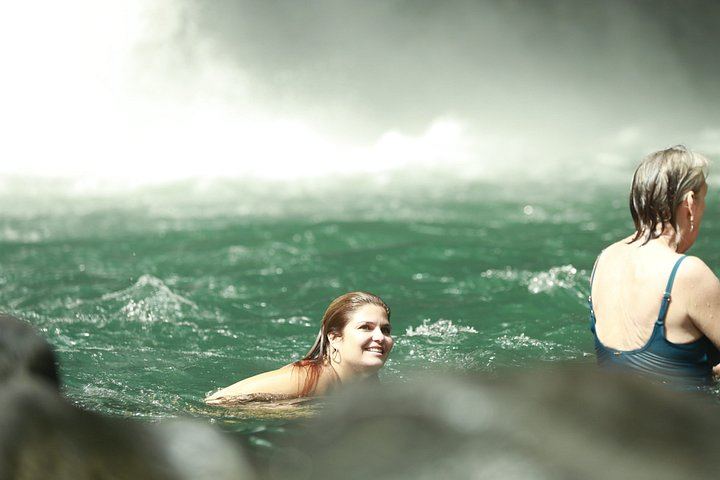 La Fortuna Waterfall, Arenal Ecological Park and El Choyin Hot River, Sloth Park Start (8/12)