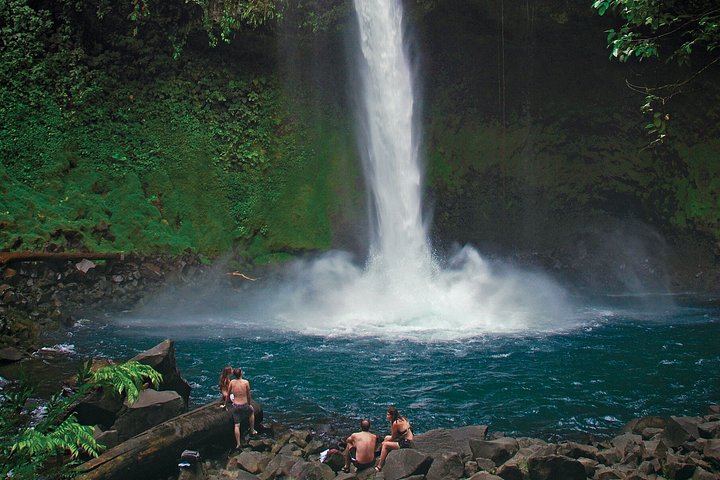 La Fortuna Waterfall, Arenal Ecological Park and El Choyin Hot River, Sloth Park Start (2/12)