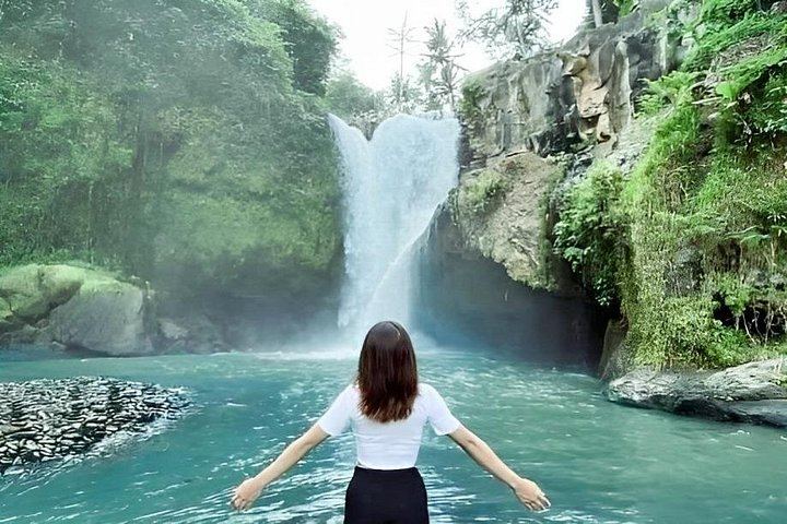 Bali Day Tour to Four Waterfalls: Tegenungan, Tukad Cepung, Kanto Lampo, Tibumana (6/12)