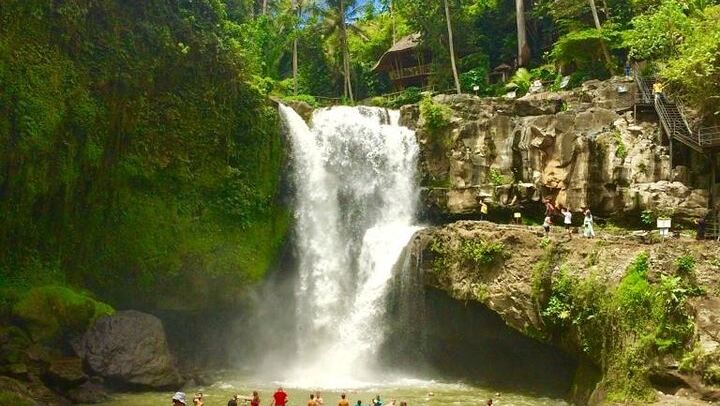 Tibumana and Kanto Lampo Private Waterfall Tour With Wi-Fi Car and Entrance Tickets (3/7)
