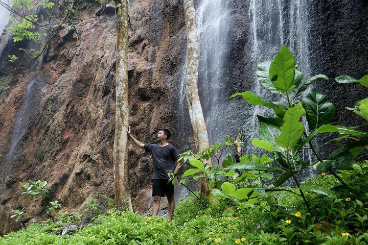 Full-Day Tumpak Sewu Waterfall and Goa Tetes Cave Trek from Malang with Local Guide (5/10)