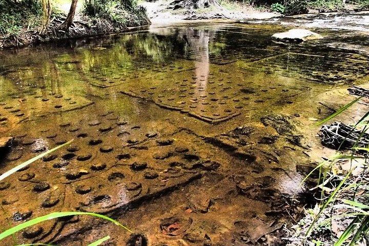 Phnom Kulen Waterfall Shared Day Tour with 1000 Lingas and Picnic Lunch (12/12)