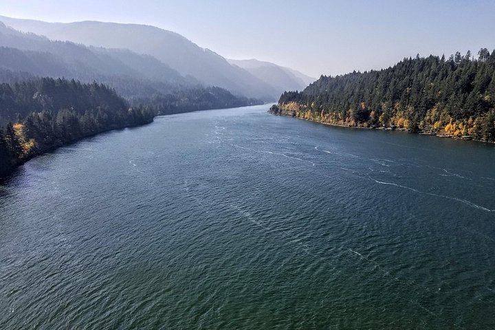 Eight-Hour Waterfalls and Wine Tour: Multnomah Falls, Hood River, Vineyards (7/12)