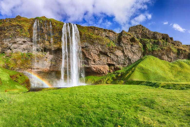 Small-Group South Coast Day Trip from Reykjavik: Seljalandsfoss, Skógafoss and Vík (1/7)