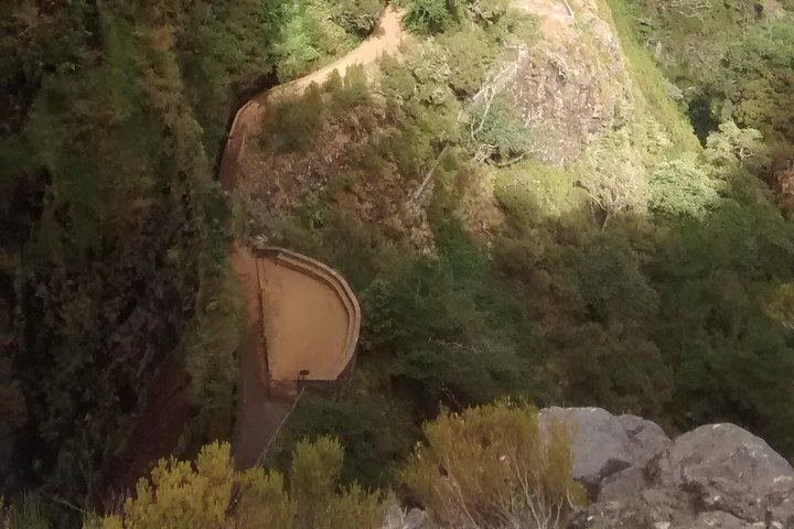 Rabaçal Valley Waterfall Walk: 25 Fontes, Risco Falls and Lagoa do Vento on Foot (1/7)