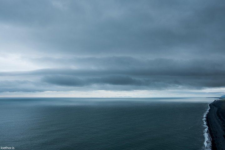 Guide-Led Private South Coast Tour: Gljufrabui, Dyrholaey Arch Viewpoint and Reynisfjara (12/12)