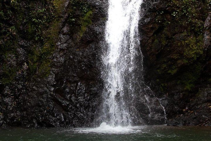 Guided Jaco Rainforest Hike to 10 Waterfalls with Cliff Jumping and Waterfall Climbing (11/11)