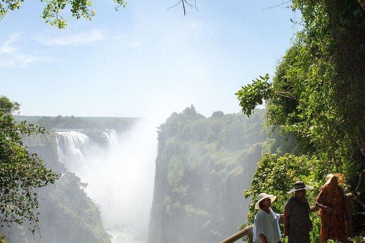 Victoria Falls and Chobe 2-Day Combo With Sunrise Falls Tour and Boat Safari (4/9)