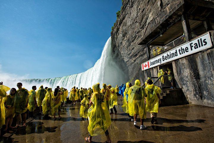 Niagara Falls Canada Tour by Magnificent Tours: Cruise, Behind the Falls, Whirlpool (6/12)
