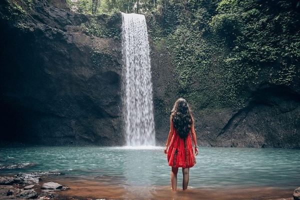 Ubud Instagram Waterfall Tour: Four Falls and Ubud Palace With Hotel Pickup
