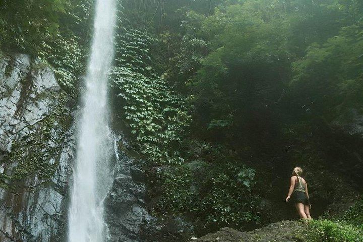 Bali Day Tour to Four Waterfalls: Tegenungan, Tukad Cepung, Kanto Lampo, Tibumana (12/12)