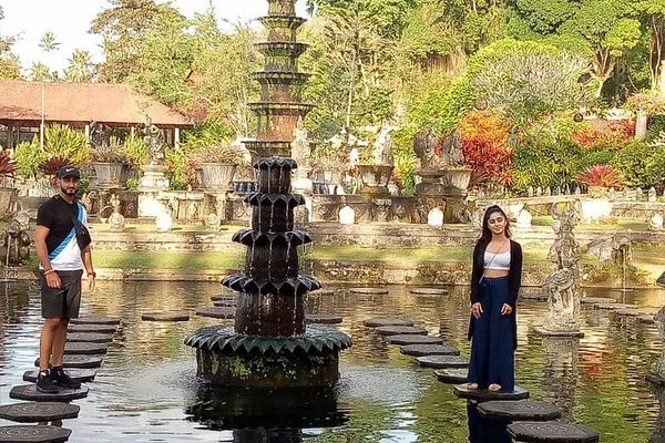 East Bali Private Day Tour: Tukad Cepung, Besakih, Tirta Gangga, Lempuyang