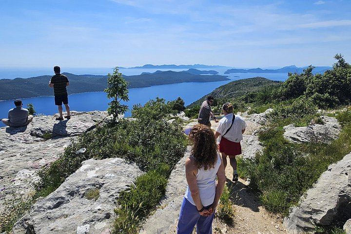 Private Transfer Dubrovnik to Split via Ston, Pocitelj, Mostar and Kravica Falls, Up to 7 (5/11)