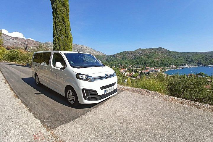 Private Transfer Dubrovnik to Split via Ston, Pocitelj, Mostar and Kravica Falls, Up to 7 (9/11)