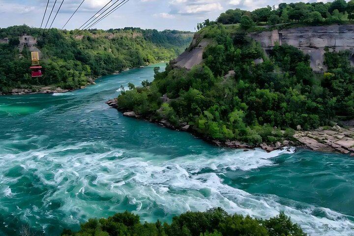 Niagara Falls Tour from Toronto or Mississauga with Cruise and Journey Behind the Falls (8/12)