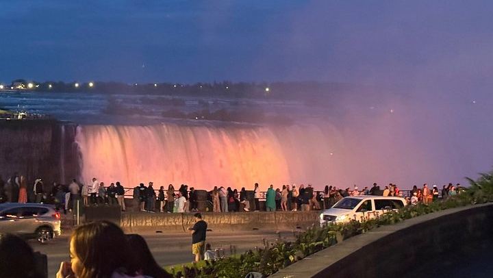 Toronto Evening Coach Tour to Niagara Falls with Whirlpool Rapids and Maple Tasting (1/12)