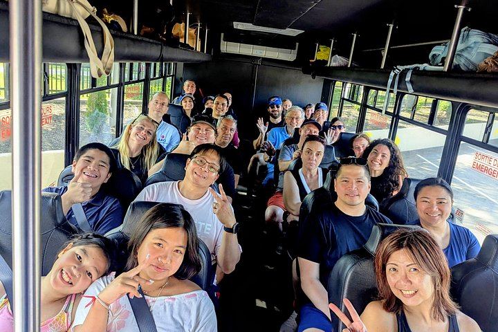 Niagara Falls Minibus Small-Group Day Tour from Toronto with Cruise and Skylon Tower (7/12)