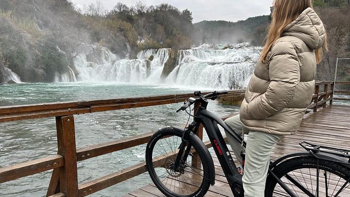 Krka National Park E-Bike Rental at Skradin with Helmet, Map, Lock and GPS Tag (3/6)
