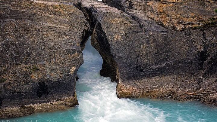 Small-Group Yoho and Kootenay Day Tour: Takakkaw Falls, Emerald Lake, Marble Canyon (2/11)