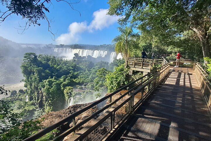 Iguazu Falls Argentine Side Guided Day Trip by Minivan from Foz do Iguacu (10/10)